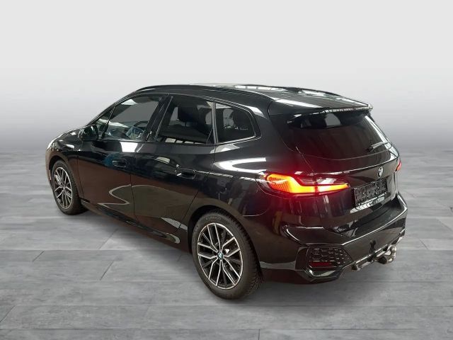 BMW 216