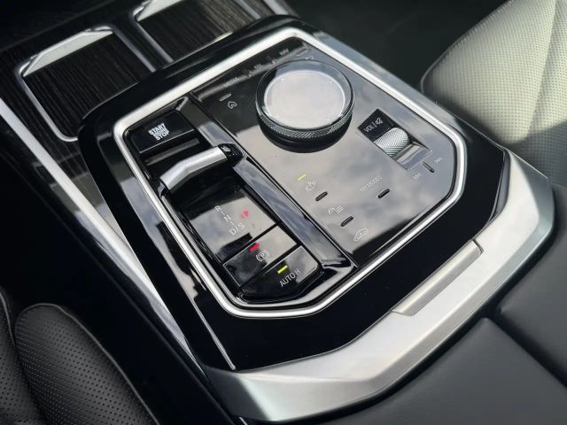 BMW 740