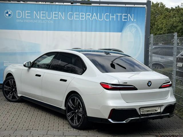 BMW 740