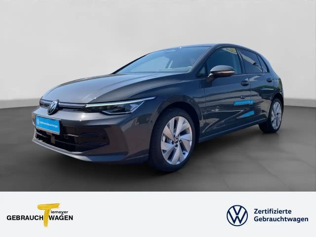 Volkswagen Golf 1.5 TSI LIFE ACC AIR-CARE KAMERA SITZHZ LED 2026 Benzine