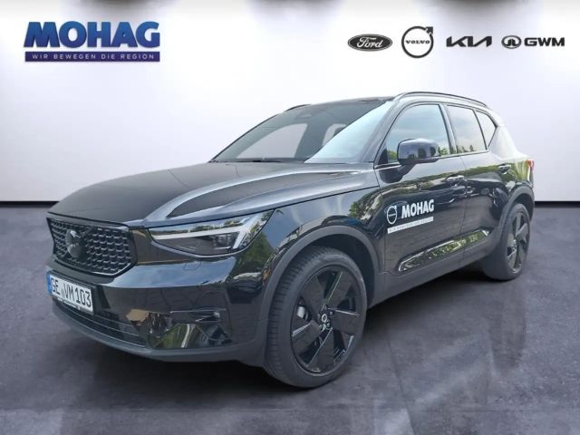 Volvo XC40 2WD Plus Black Edition *Licht-Paket*20 Zoll*Harman 2026 Benzine