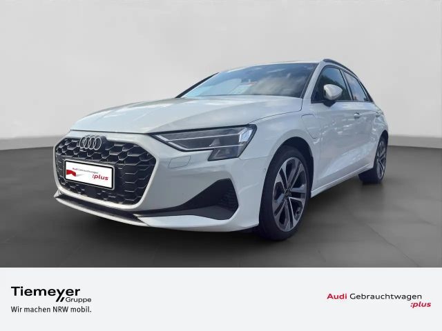 Audi A3 40 TFSIe S LINE LM18 AHK LED NAVI S 2025 Hybride / Benzine