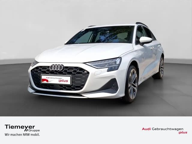 Audi A3 TFSIe S LINE LM18 KAMERA AHK NAVI L 2025 Hybride / Benzine