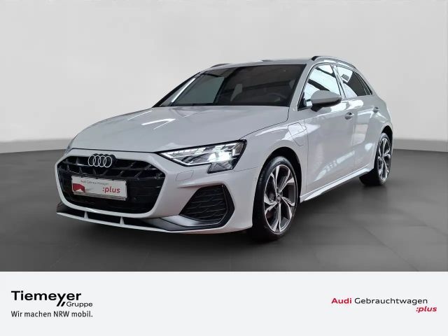 Audi A3 40 TFSIe S LINE LM18 NAVI+ KAMERA L 2025 Hybride / Benzine