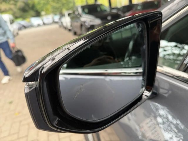 Lexus UX 250h