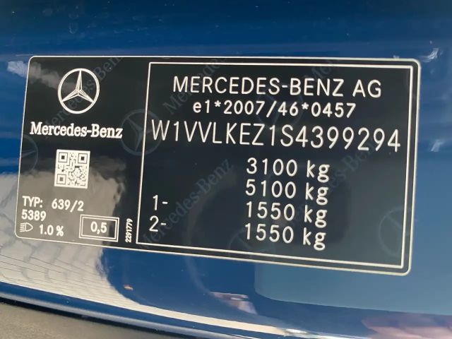 Mercedes-Benz V 220
