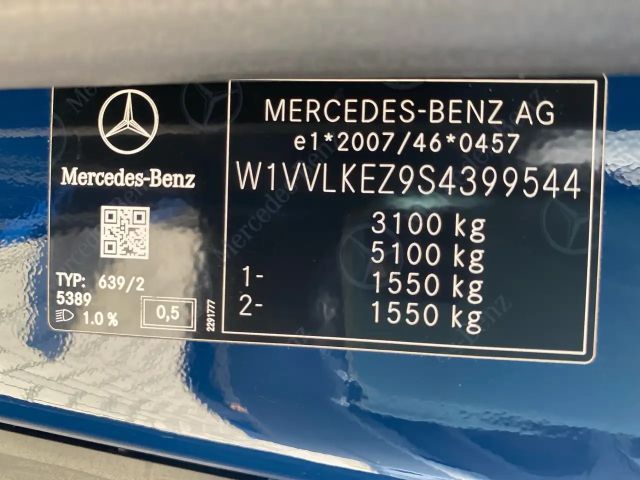 Mercedes-Benz V 220