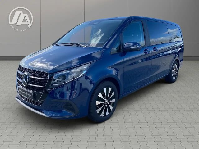 Mercedes-Benz V 220