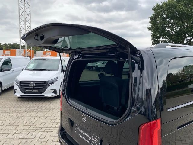 Mercedes-Benz V 220