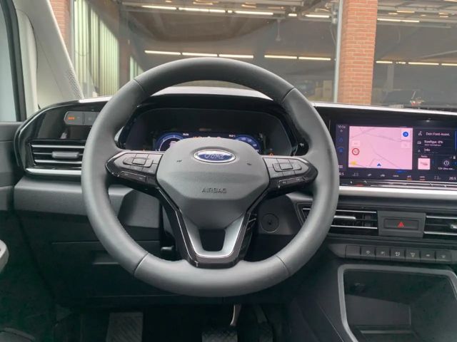 Ford Grand Tourneo