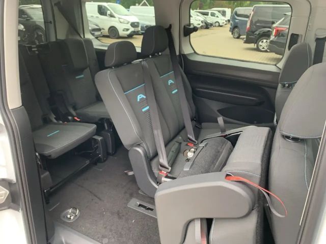 Ford Grand Tourneo