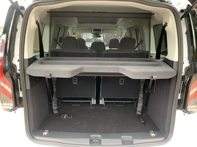 Ford Grand Tourneo