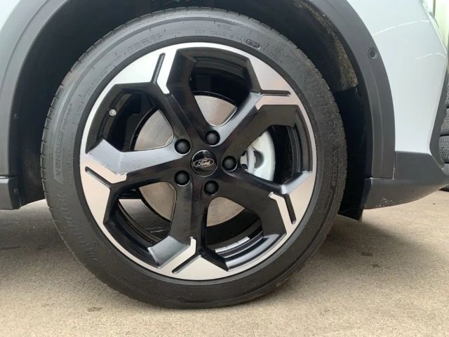 Ford Grand Tourneo