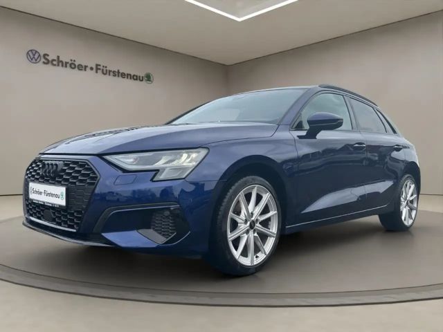 Audi A3 Sportback 30 TFSI DSG (LED/ACC/AHK/NAVI/Soundsyste 2023 Benzine