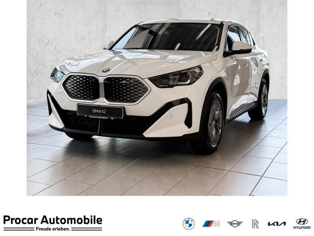 BMW iX2 eDrive20 ACC RFK NAVI Standh. LED PDC V+H 2026 Elektrisch