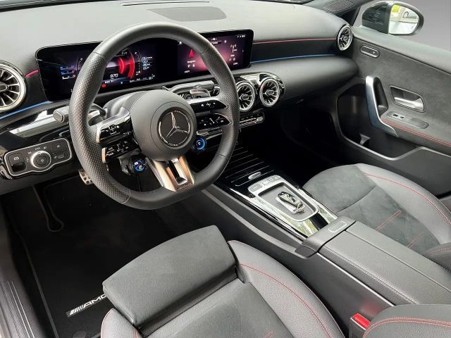 Mercedes-Benz A 35 AMG