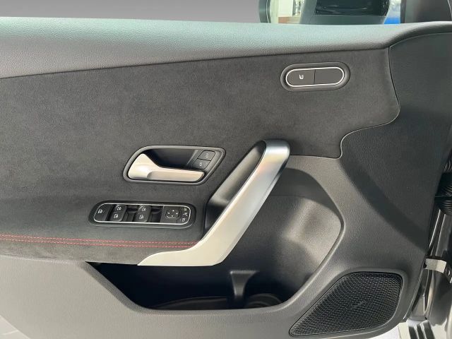 Mercedes-Benz A 35 AMG