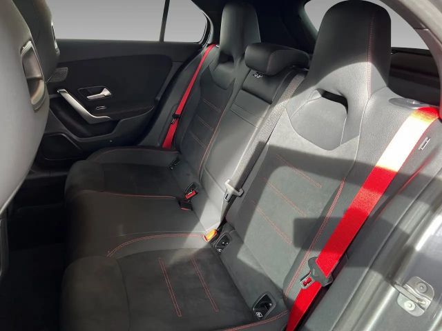 Mercedes-Benz A 35 AMG