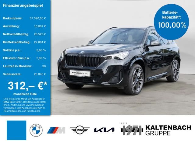 BMW X1 xDrive30e M-Sport PANO AHK HUD 360° LED 2023 Hybride / Benzine