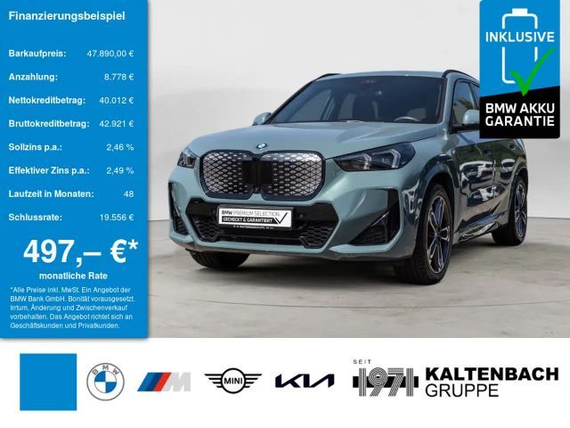 BMW X1 xDrive30 M-Sport Pro PANO HUD 360° LED ACC 2025 Elektrisch