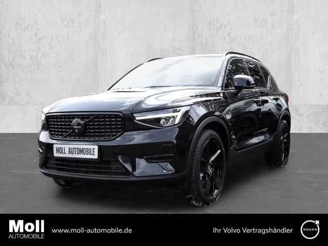 Volvo XC40 B3 Plus Black Edition Standheizung 2026 Benzine