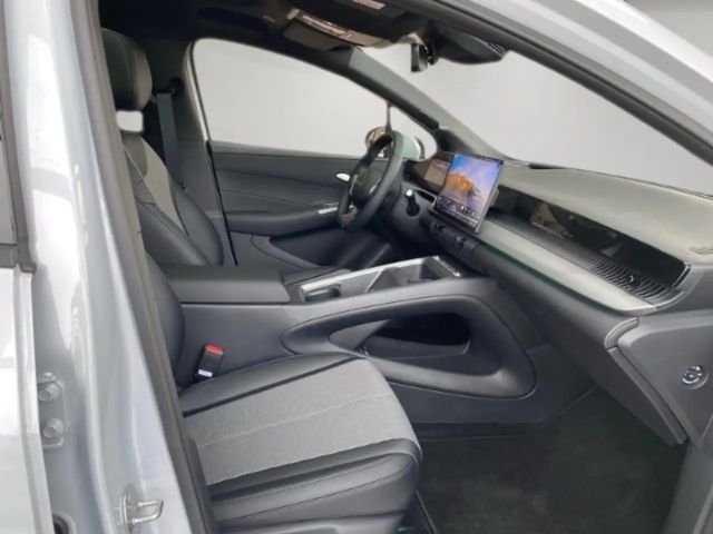 BYD Dolphin G