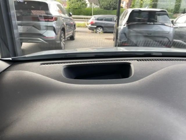BYD Dolphin G