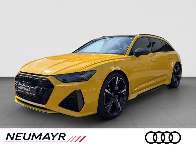 Audi RS6 RS 6 Avant 4.0 TFSI qu KERAMIK/PANO/UPE 188.934 2024 Benzine