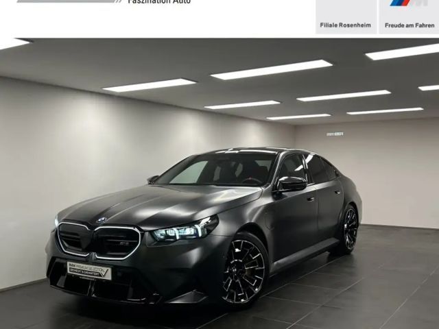 BMW M5 Limousine Ehem. UPE: 171.840€ Carbon Keramik Brems 2024 Hybride / Benzine