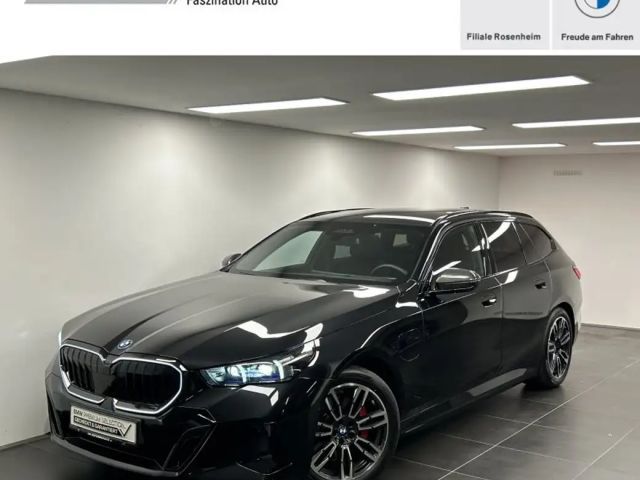 BMW 530 e xDrive Touring M Sportpaket Pro Pano. Harman/Kar 2025 Hybride / Benzine