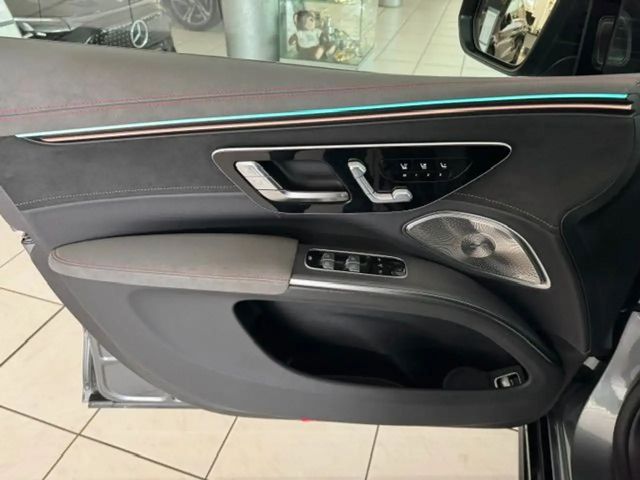 Mercedes-Benz EQS SUV