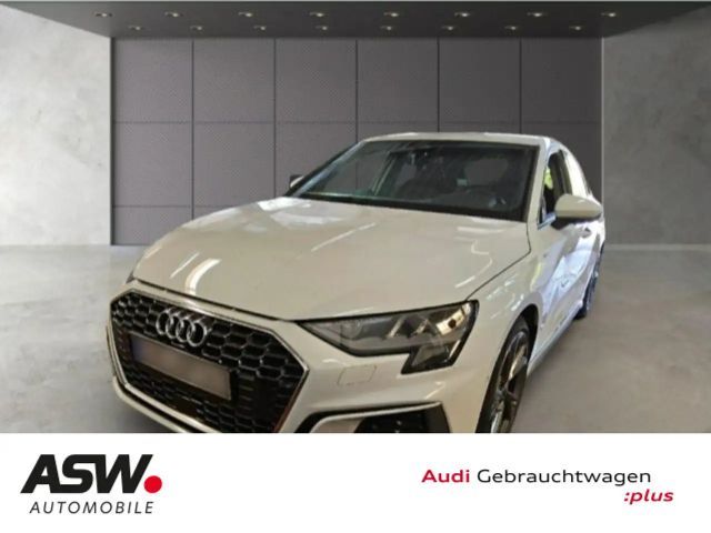 Audi A3 S line 35 TFSI Stronic LED Navi PDC 2023 Benzine