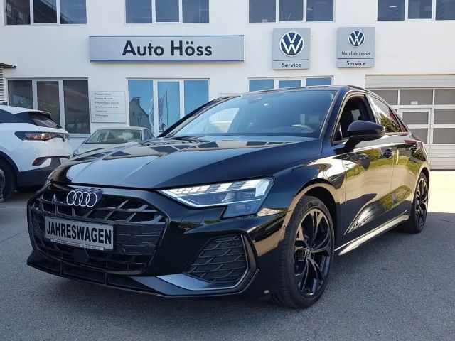 Audi A3 35 TFSI S line*MATRIX*NAVI*PDC*ACC*SPORTS*KAMERA* 2024 Benzine