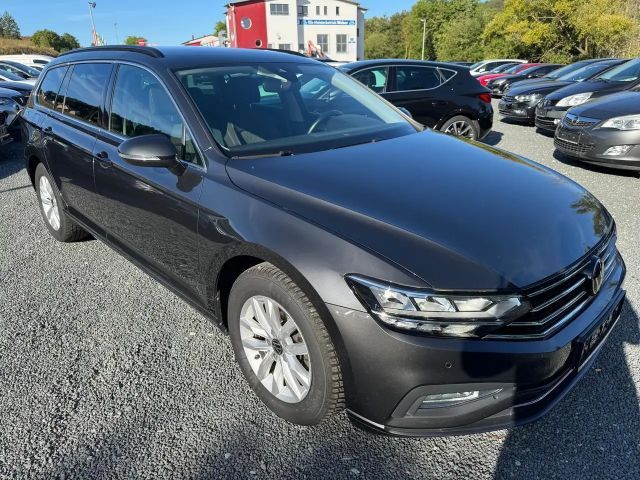 Volkswagen Passat Variant 1.5 TSI DSG*BUSINESS*PDCvo+hi*SHZ 2024 Benzine