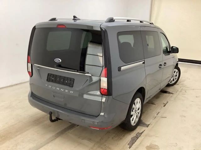 Ford Grand Tourneo