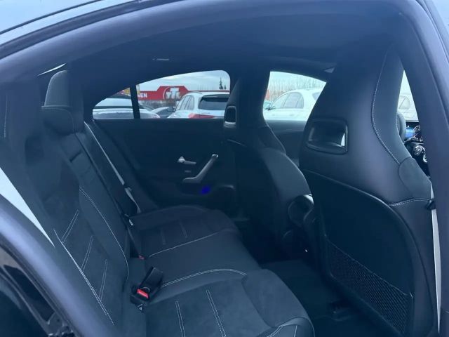 Mercedes-Benz CLA 220