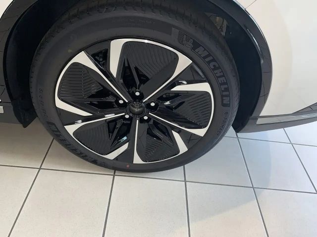 Mazda 6e