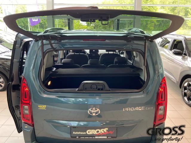 Toyota Proace City