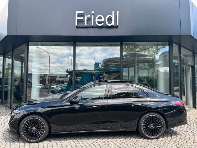 Mercedes-Benz E 220 E220d AMG,PANO,SUPERSCREEN,NAPPA, DIGITAL, 2025 Diesel