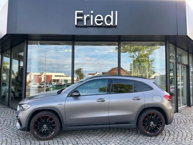 Mercedes-Benz GLA 250 e AMG, MULTIBEAM, NIGHT, 360, AHK 2021 Hybride / Benzine