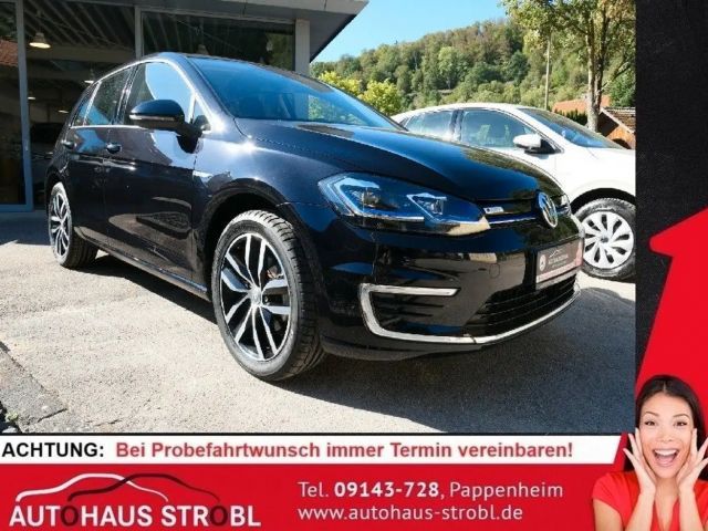 Volkswagen Golf e-Golf VII Lim.  SHZG/CCS/DAB+/ Full-Link 2021 Elektrisch