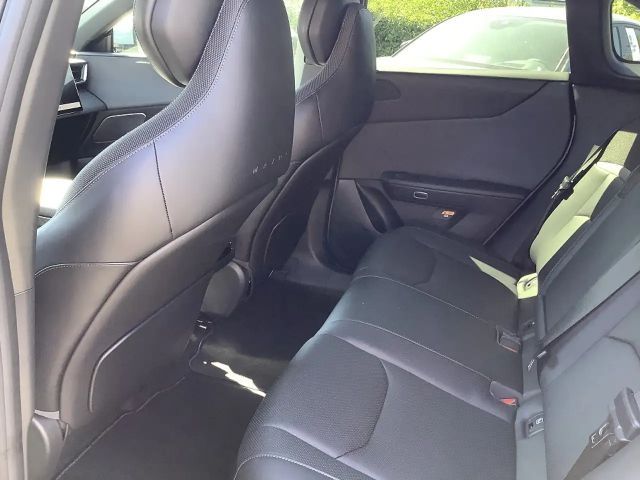 Mazda CX-6e