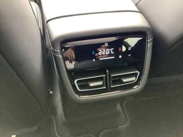 Mazda 6e