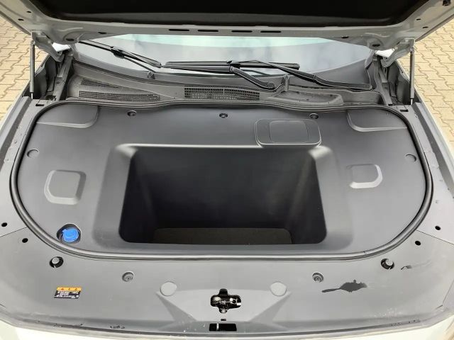 Mazda 6e