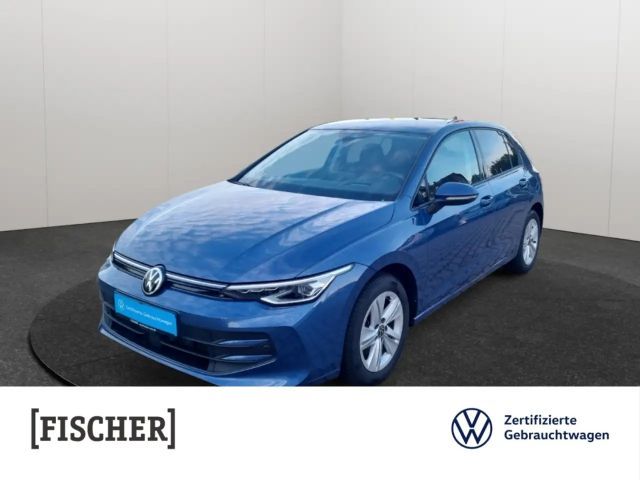 Volkswagen Golf VIII 1.5TSI Life LED Navi HUD virt. Cockpit SHZ AC 2024 Benzine