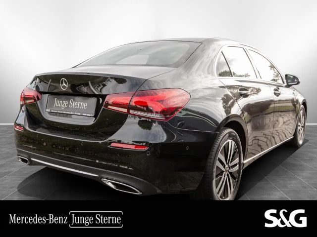 Mercedes-Benz A 220 d Progressive RüKam+MBUX+LED 2023 Diesel