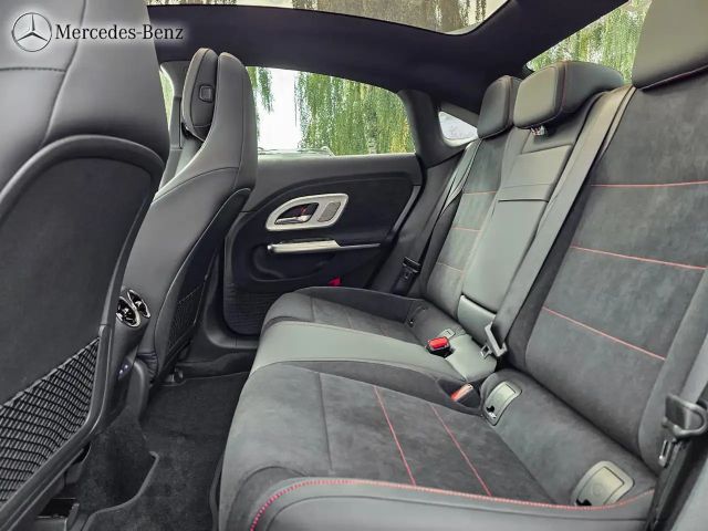 Mercedes-Benz CLA 350
