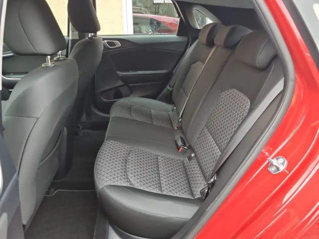 Kia Ceed / cee'd