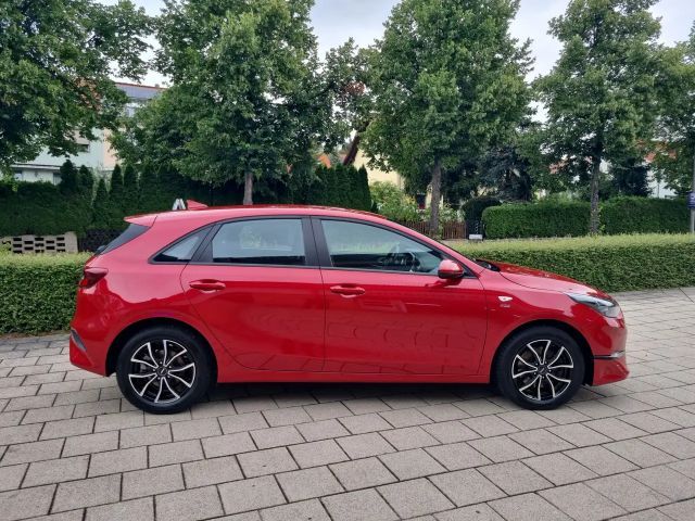 Kia Ceed / cee'd