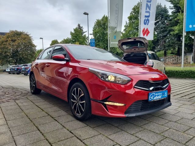 Kia Ceed / cee'd